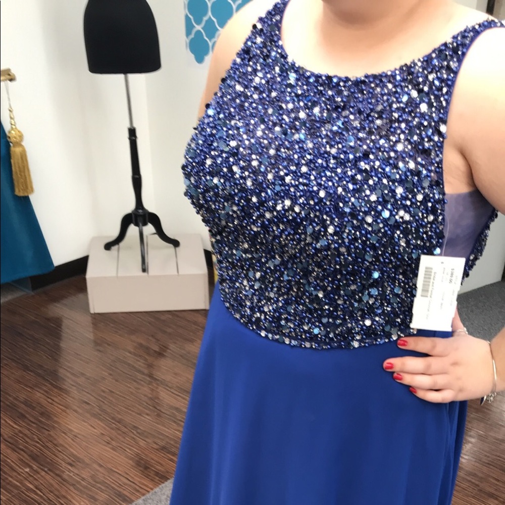 PROM DRESS